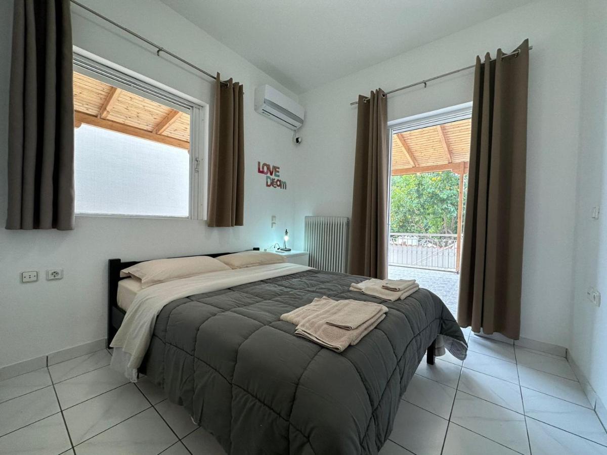 La Vita Apartments-Near Airport & Sea Artemida  Exterior photo
