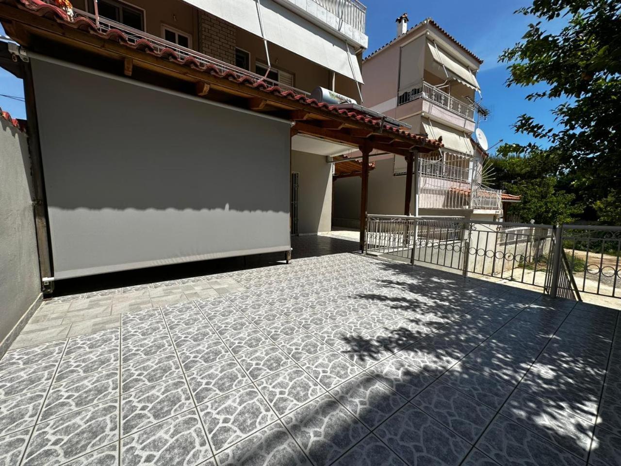 La Vita Apartments-Near Airport & Sea Artemida  Room photo